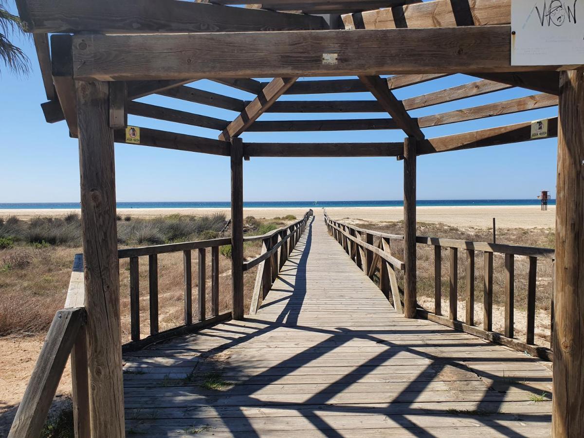 La Tortuga I, Encantador Con Garaje En Primera Linea De Playa * Tarifa