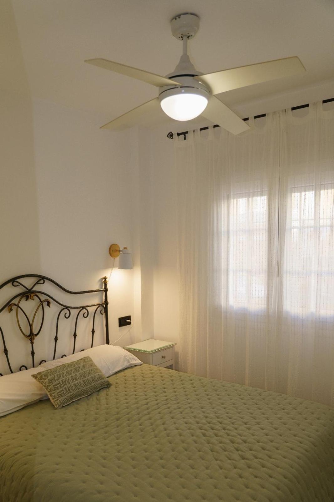 Apartment La Tortuga I, Encantador Con Garaje En Primera Linea De Playa